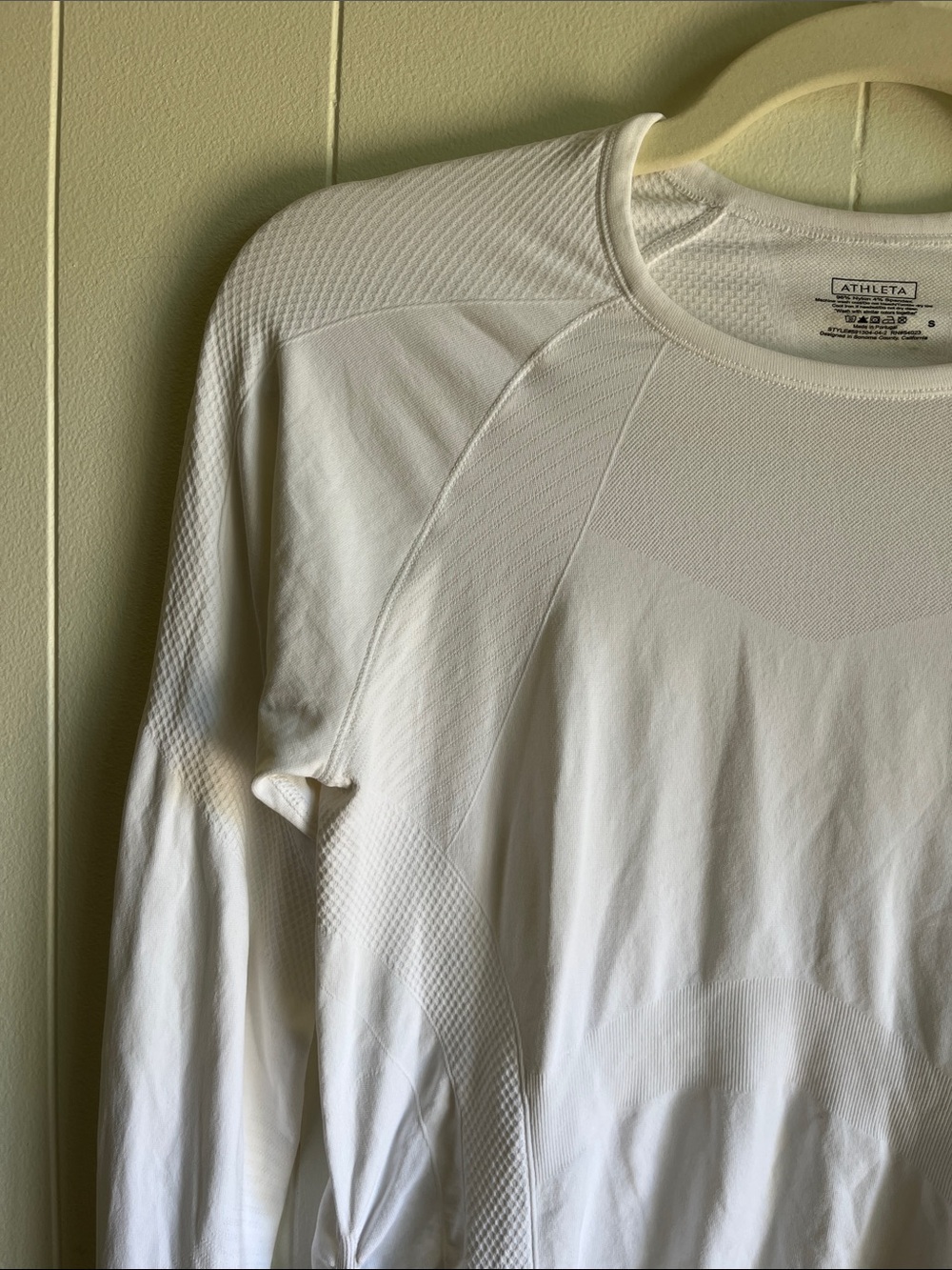 Athleta Momentum Womens White Long Sleeve Performance Seamless Sports Tee Sz Sm - Picture 6 of 12